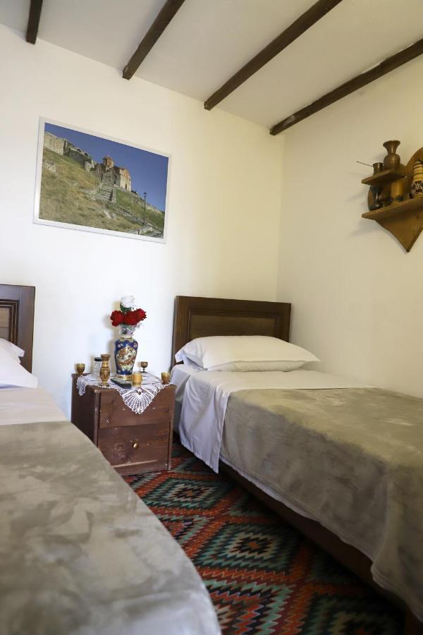 Guest House Maria - Berat Castle Exterior photo