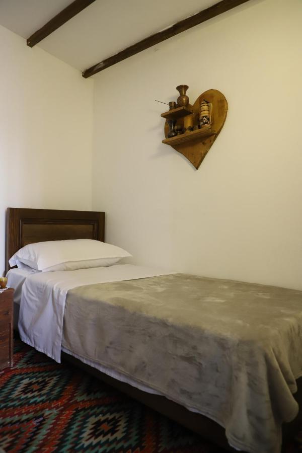 Guest House Maria - Berat Castle Exterior photo