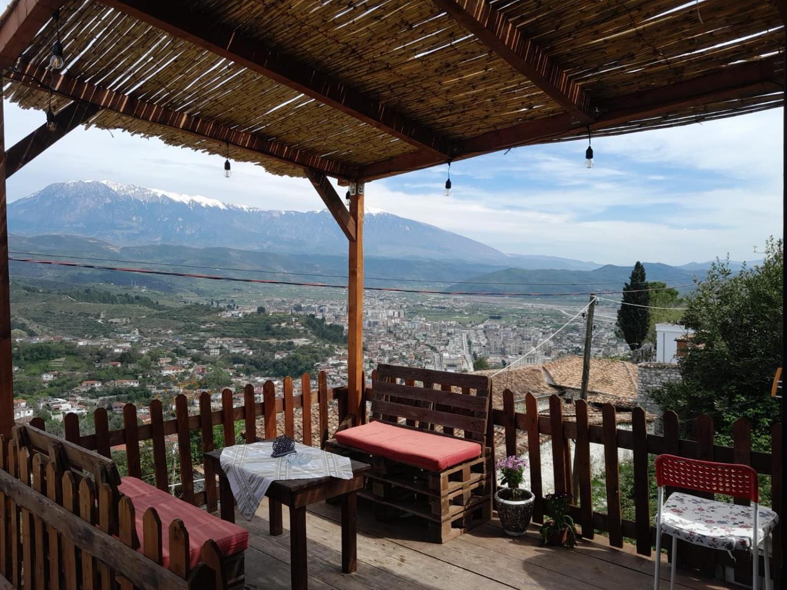 Guest House Maria - Berat Castle Exterior photo